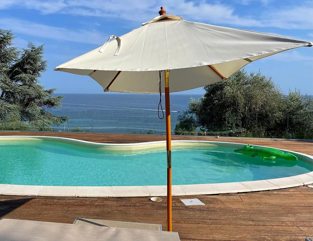 Ibiza Style Bungalows With Sea Views In Balzi Rossi Vintimille